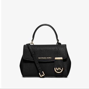 Michael Kors Ava